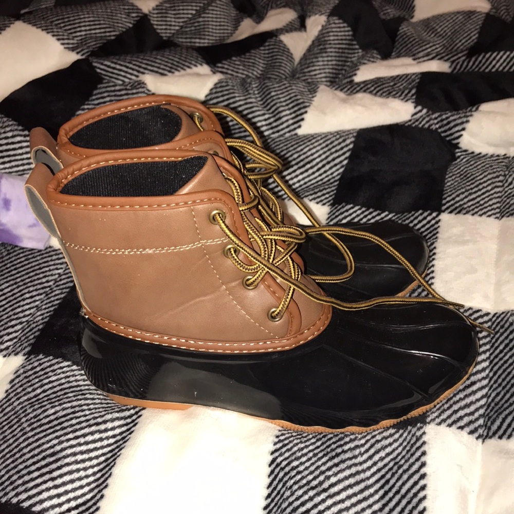 duck boots